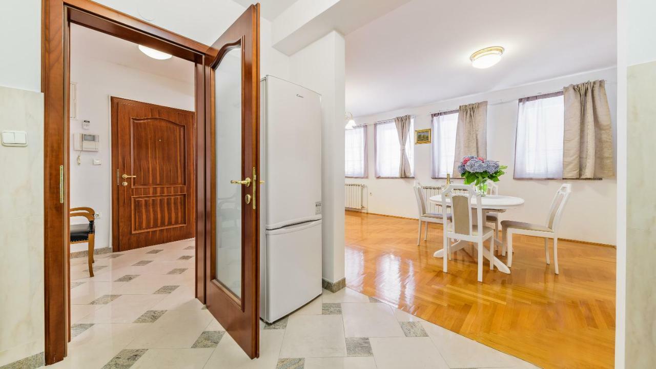 Central Apartment Smiley - Free Parking Zagreb Luaran gambar